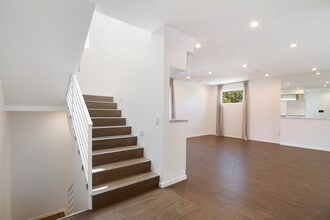1623 S Bedford St in Los Angeles, CA - Foto de edificio - Building Photo