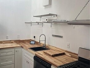 1400 Outlook Ave in Bronx, NY - Foto de edificio - Building Photo