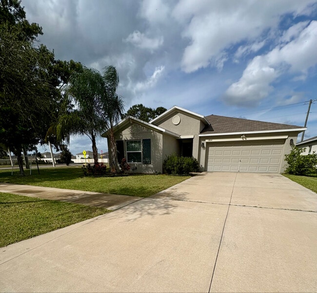 property at 1804 Broad Winged Hawk Dr