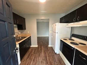 1235 Buckingham Dr in Tallahassee, FL - Building Photo - Building Photo