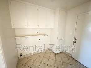 2400 Gurr Rd in Atwater, CA - Building Photo - Building Photo