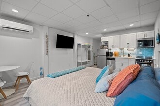 105 Tennessee Ave, Unit 105 in Carolina Beach, NC - Building Photo - Building Photo
