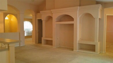 9724 Mary Robin Dr in Riverview, FL - Building Photo - Building Photo