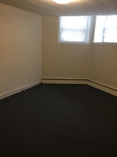 36 Orkney Rd, Unit B in Boston, MA - Foto de edificio - Building Photo