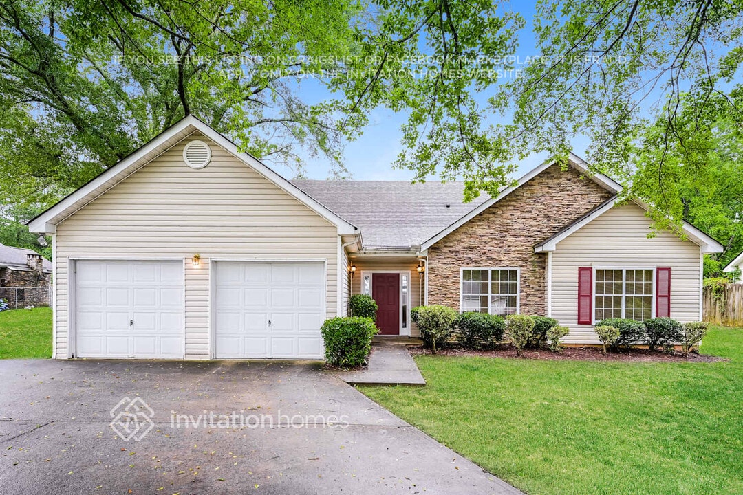 4695 Beaver Rd SW in Loganville, GA - Foto de edificio