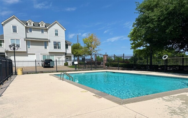 property at 151 Binnacle Ct