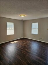6101 Old Rutledge Pike in Knoxville, TN - Building Photo - Building Photo