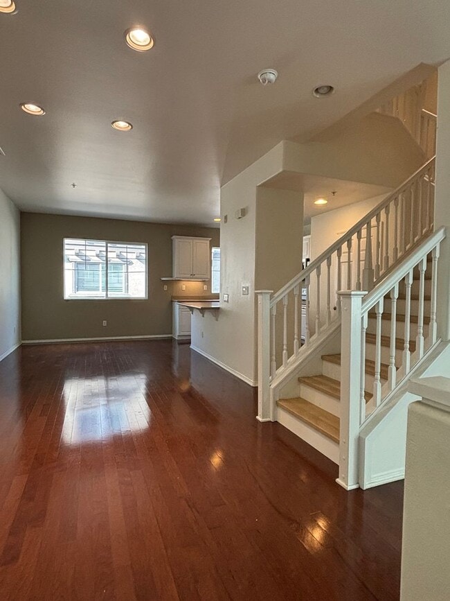 25916 Sandstone Ln in Los Angeles, CA - Building Photo - Building Photo