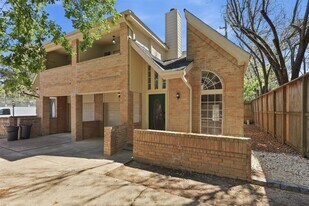 5515 Strack Rd in Houston, TX - Building Photo