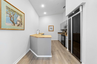 802 Abbott Ave in Deltona, FL - Building Photo - Building Photo