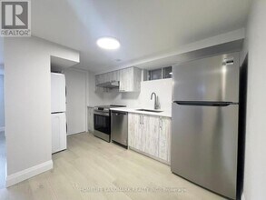 544 Indian Rd in Toronto, ON - Building Photo - Building Photo