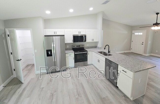 3470 W Marshal Pl in Citrus Springs, FL - Building Photo - Building Photo