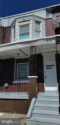 723 E Ontario St photo'
