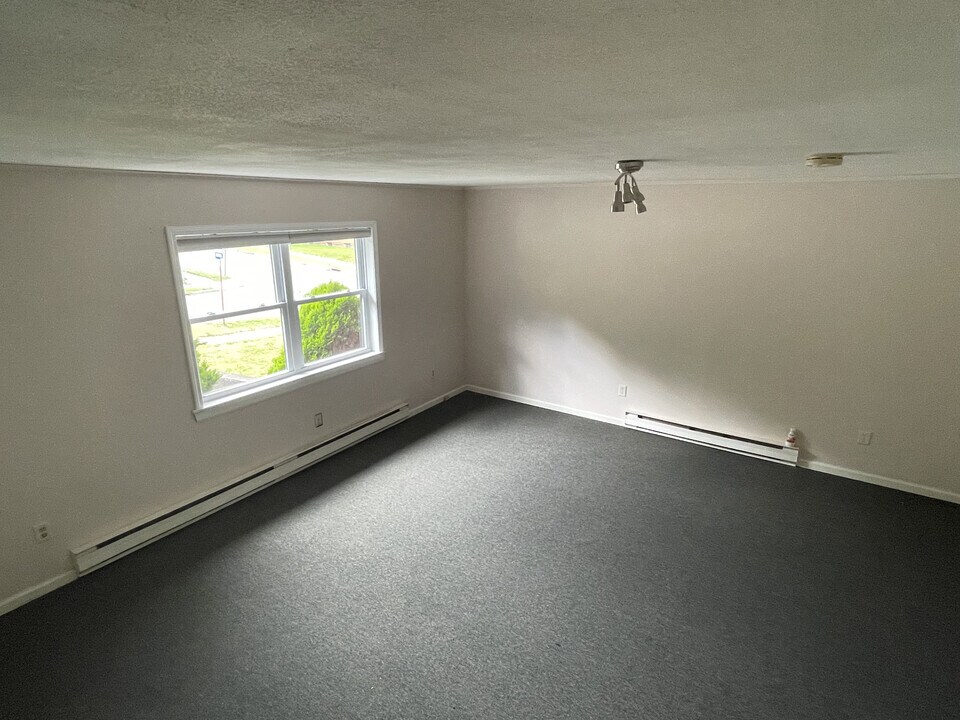 137 Pennsylvania Ave in Binghamton, NY - Building Photo