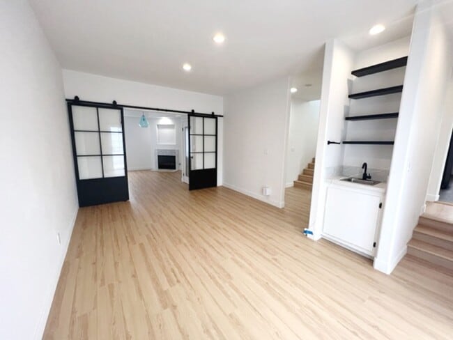 property at 1703 Rindge Ln