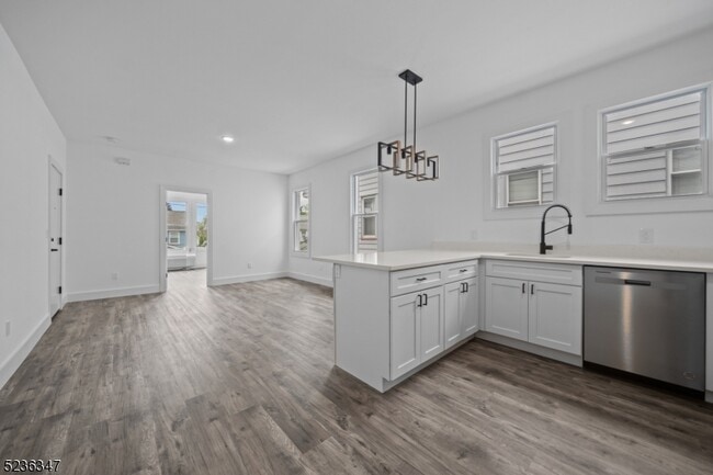 property at 531 Beardsley Ave