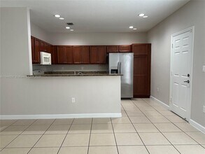 9232 SW 170th Ave in Miami, FL - Building Photo - Building Photo