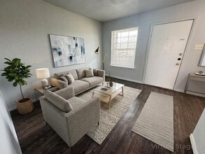 1405 N Gray St, Unit Unit 04 in Killeen, TX - Foto de edificio - Building Photo