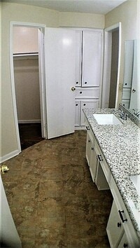 3814 St William Ln photo'