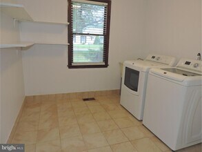 27 Stuyvesant Dr in Hockessin, DE - Building Photo - Building Photo