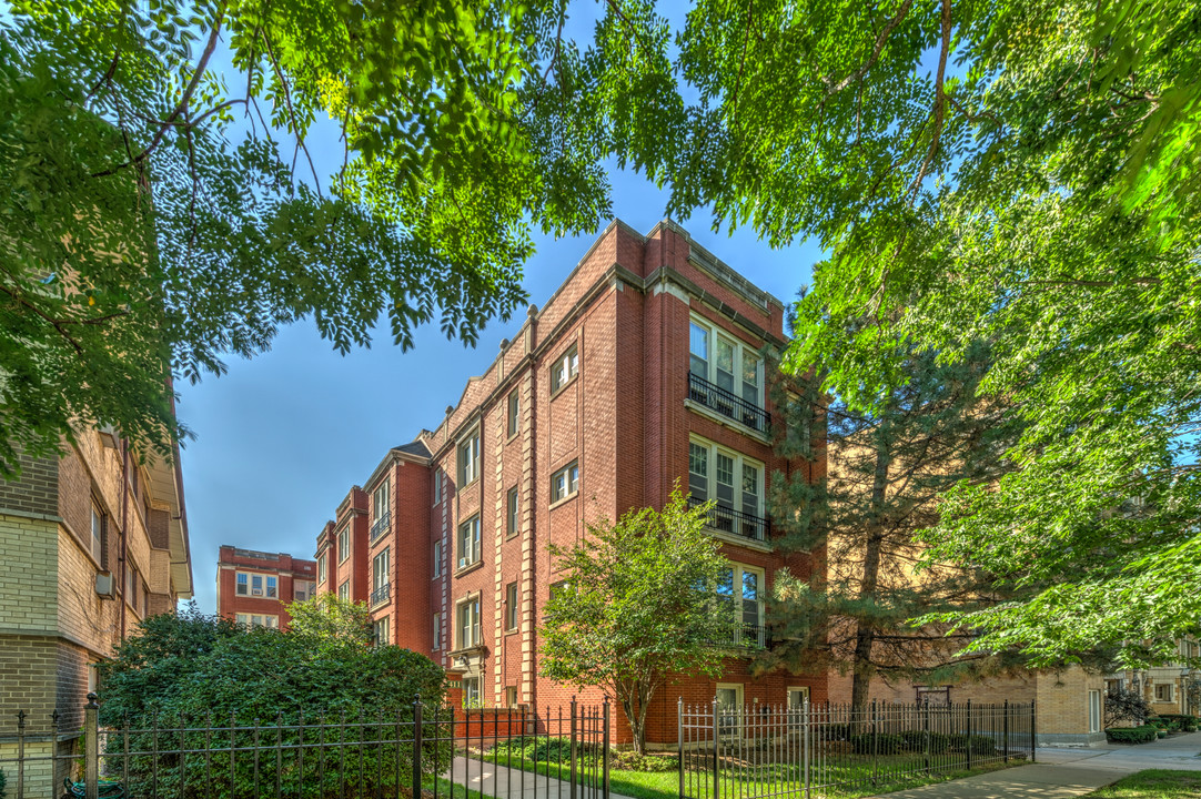 Harvey in Oak Park, IL - Building Photo