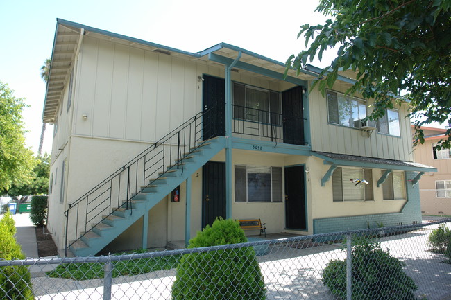 Pearl Avenue Apartments in San Jose, CA - Building Photo - Building Photo