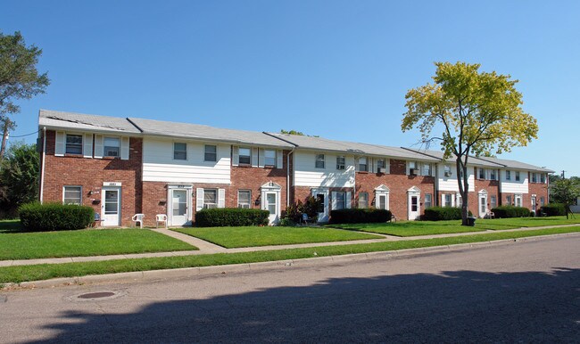 1643 Miami Chapel Rd in Dayton, OH - Building Photo - Building Photo