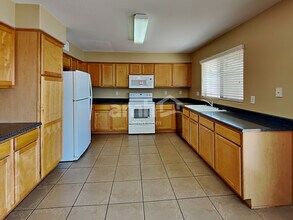 6542 S 258th Dr in Buckeye, AZ - Building Photo - Building Photo