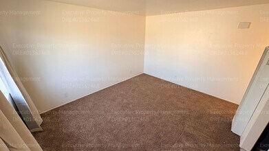 925 8th St in Bakersfield, CA - Building Photo - Building Photo