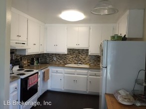 545 Chestnut Ave-Unit -#311 in Long Beach, CA - Foto de edificio - Building Photo