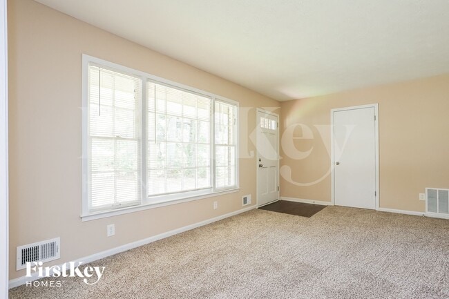 1348 Yates Ave in Austell, GA - Foto de edificio - Building Photo