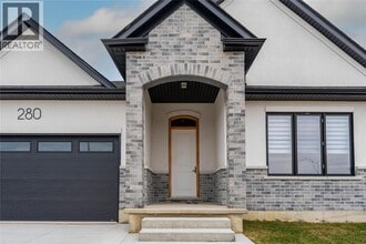280 Stathis Blvd in Sarnia, ON - Building Photo - Building Photo