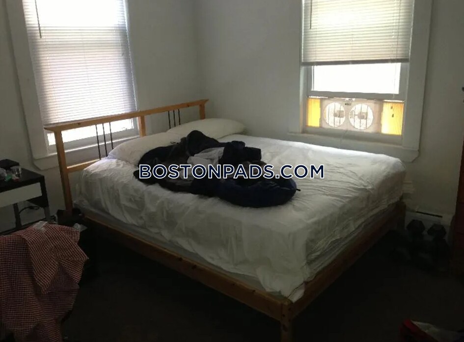 35 Brookline St in Cambridge, MA - Building Photo