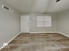 4193 Deerland St in Memphis, TN - Building Photo - Building Photo