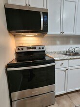 812 E Lotus Ave in Tampa, FL - Building Photo - Building Photo