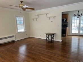 97 Berg Ave in Kings Park, NY - Building Photo - Building Photo