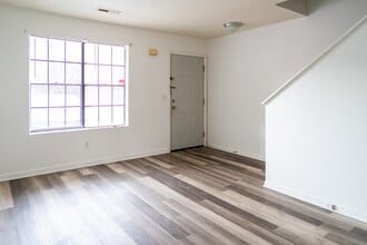 106 Kimeran Ln in Summerville, SC - Building Photo - Building Photo