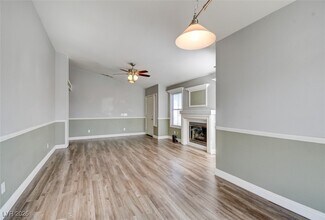 7221 Single Pine Dr in Las Vegas, NV - Building Photo - Building Photo
