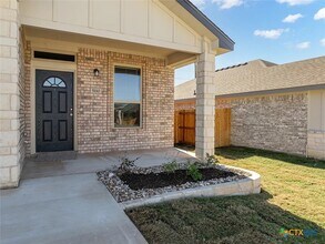 5110 Rose Gdn Lp in Killeen, TX - Foto de edificio - Building Photo