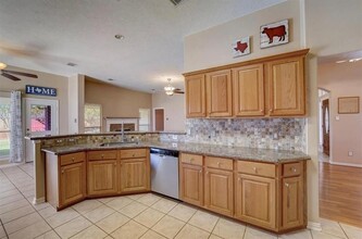 19623 Dakota Springs Dr in Tomball, TX - Building Photo - Building Photo