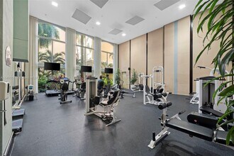 17150 N Bay Rd, Unit 2821 in Sunny Isles Beach, FL - Building Photo - Building Photo