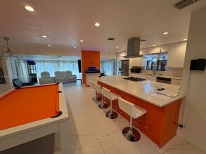 963 Nautilus Isle in Dania Beach, FL - Building Photo - Building Photo