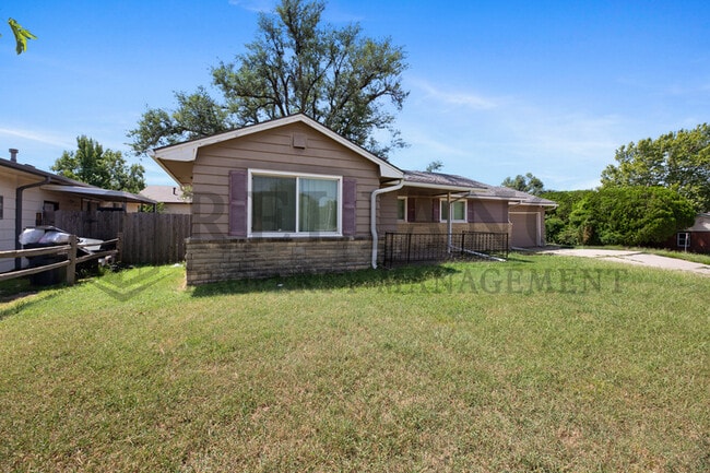 8403 E Gilbert St in Wichita, KS - Building Photo - Building Photo