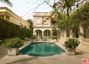 628 N Rodeo Dr in Beverly Hills, CA - Building Photo - Building Photo