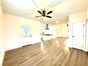 890 S One Mile Rd in Fayetteville, AR - Building Photo - Building Photo