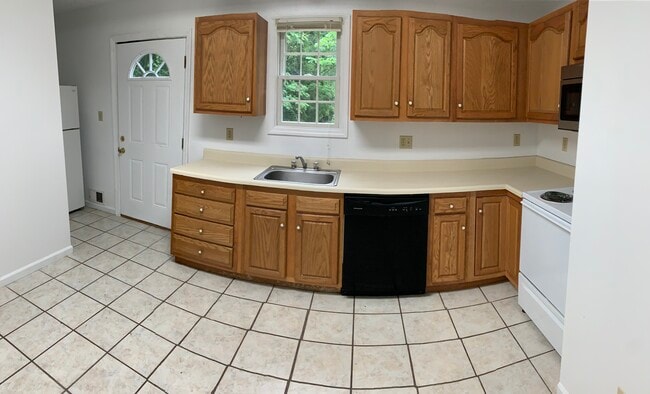 840 Cayton St in Morgantown, WV - Building Photo - Building Photo