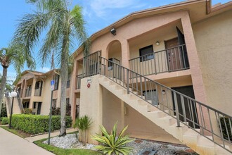9413 Boca Cove Cir in Boca Raton, FL - Building Photo - Building Photo