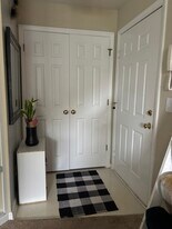 524 Ivy Glen Dr in Winston-Salem, NC - Building Photo