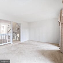 6627 Westbury Oaks Ct in Springfield, VA - Building Photo - Building Photo