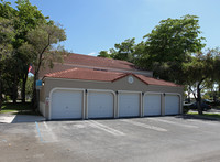 Courtyards Of Coral Springs in Coral Springs, FL - Building Photo - Building Photo